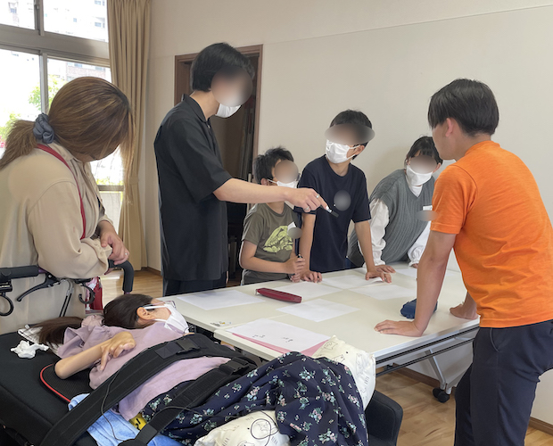 まなびにプラス